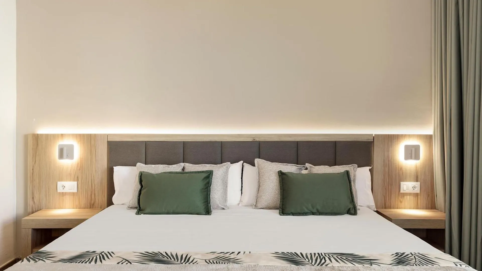 Hotel Best Triton Benalmádena 4*,
